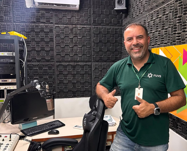 R�dio Educativa Univ�s � destaque em comemora��o de 25 anos do Grupo R�dio Web Brasil